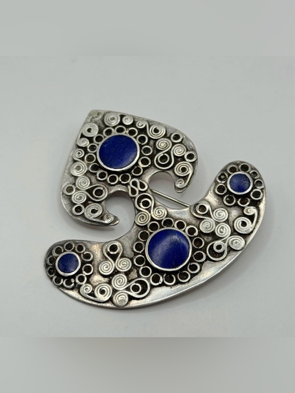 Big Arts & Crafts Sterling Silver Lapiz brooch 1910’s